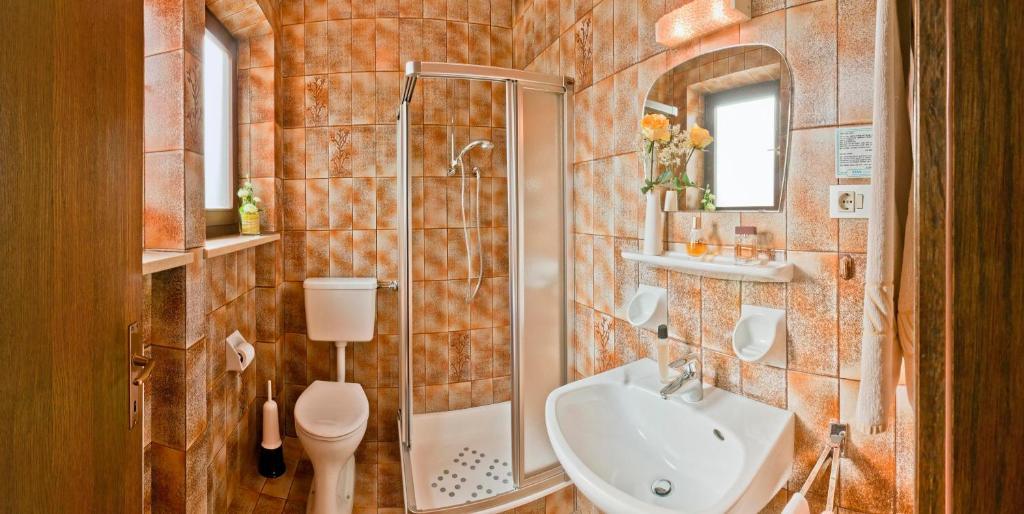 Bed and Breakfast Haus Christl Лана Номер фото
