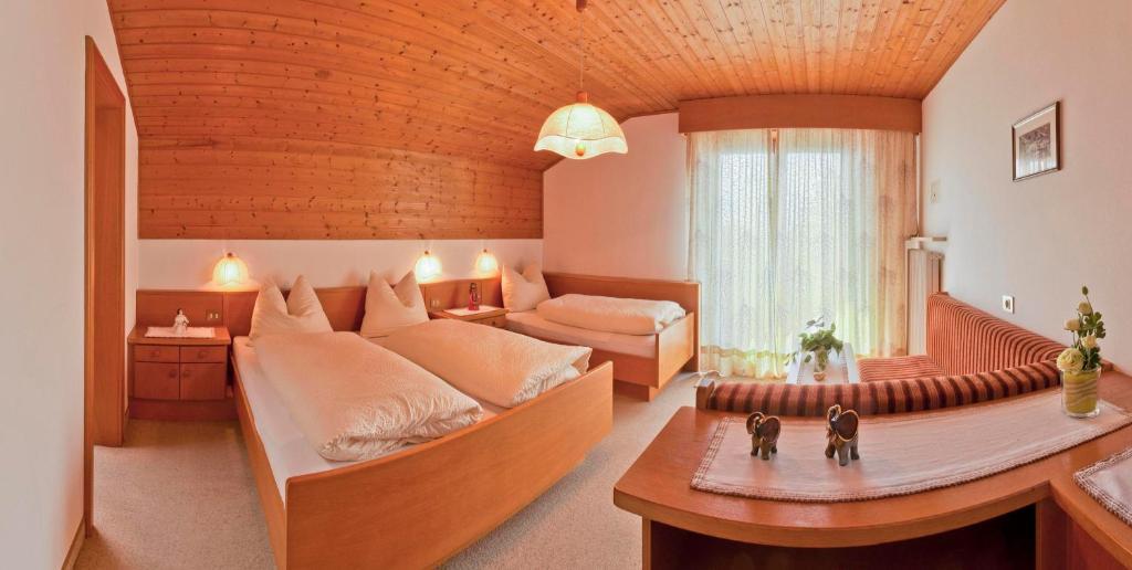 Bed and Breakfast Haus Christl Лана Номер фото