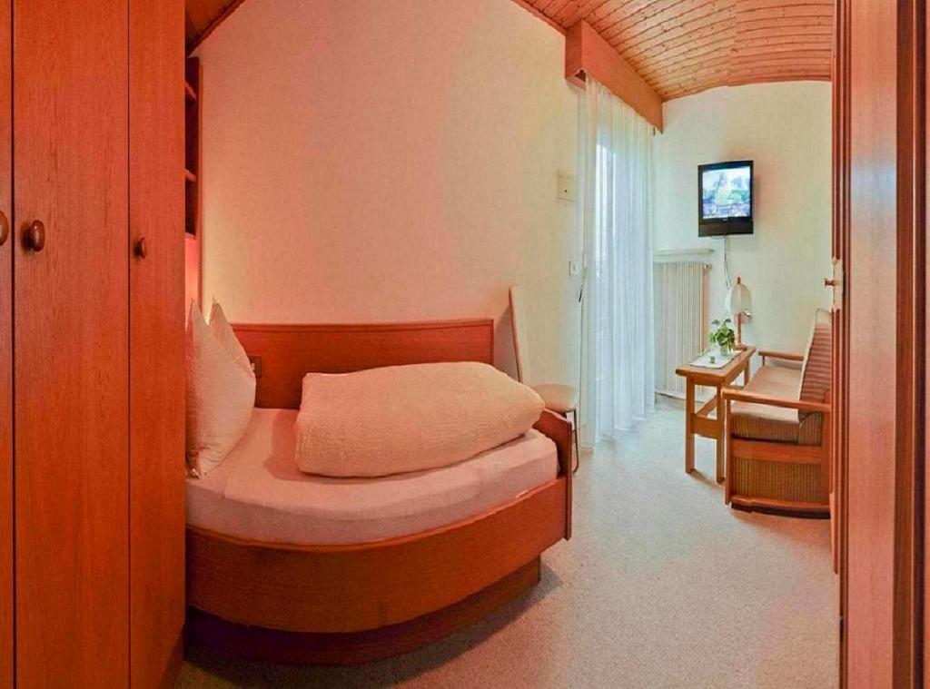 Bed and Breakfast Haus Christl Лана Номер фото